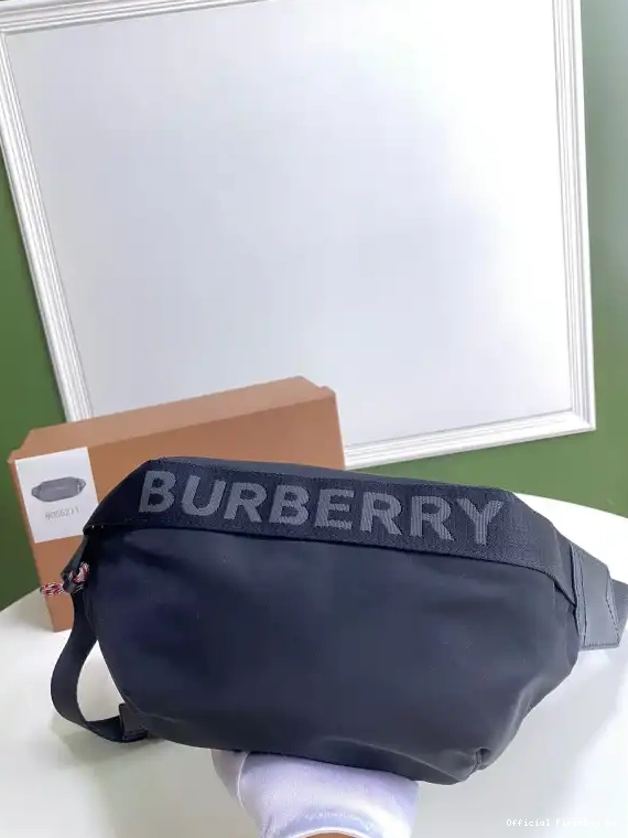 Official First Bag Ru Bag Bum BURBERRY 0506
